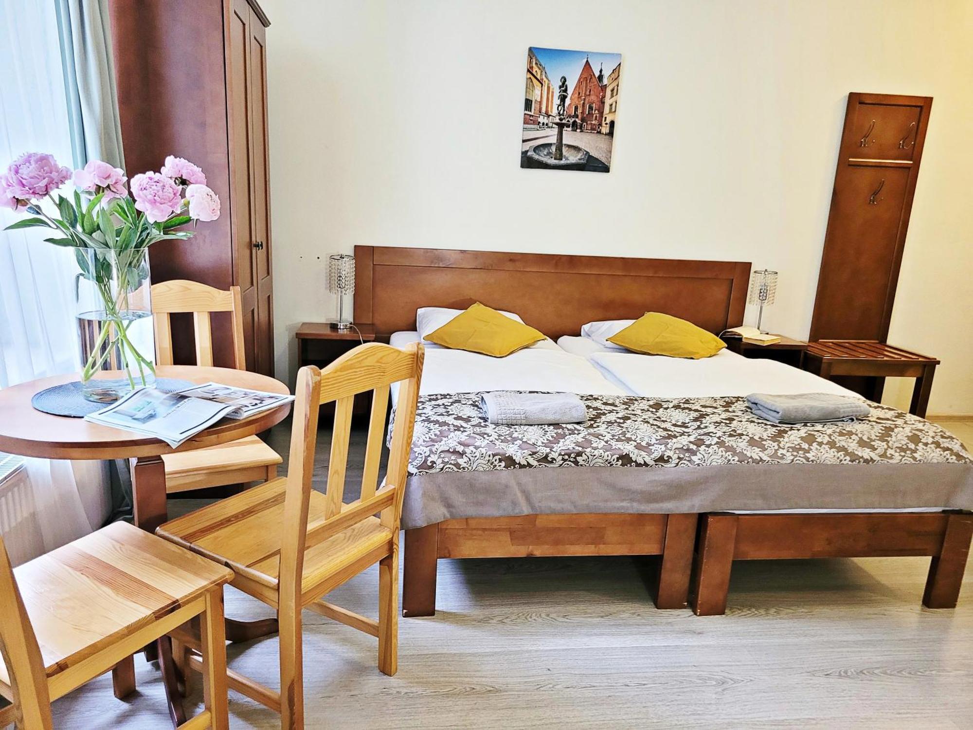 Dream Post Aparthotel Cracovia Esterno foto